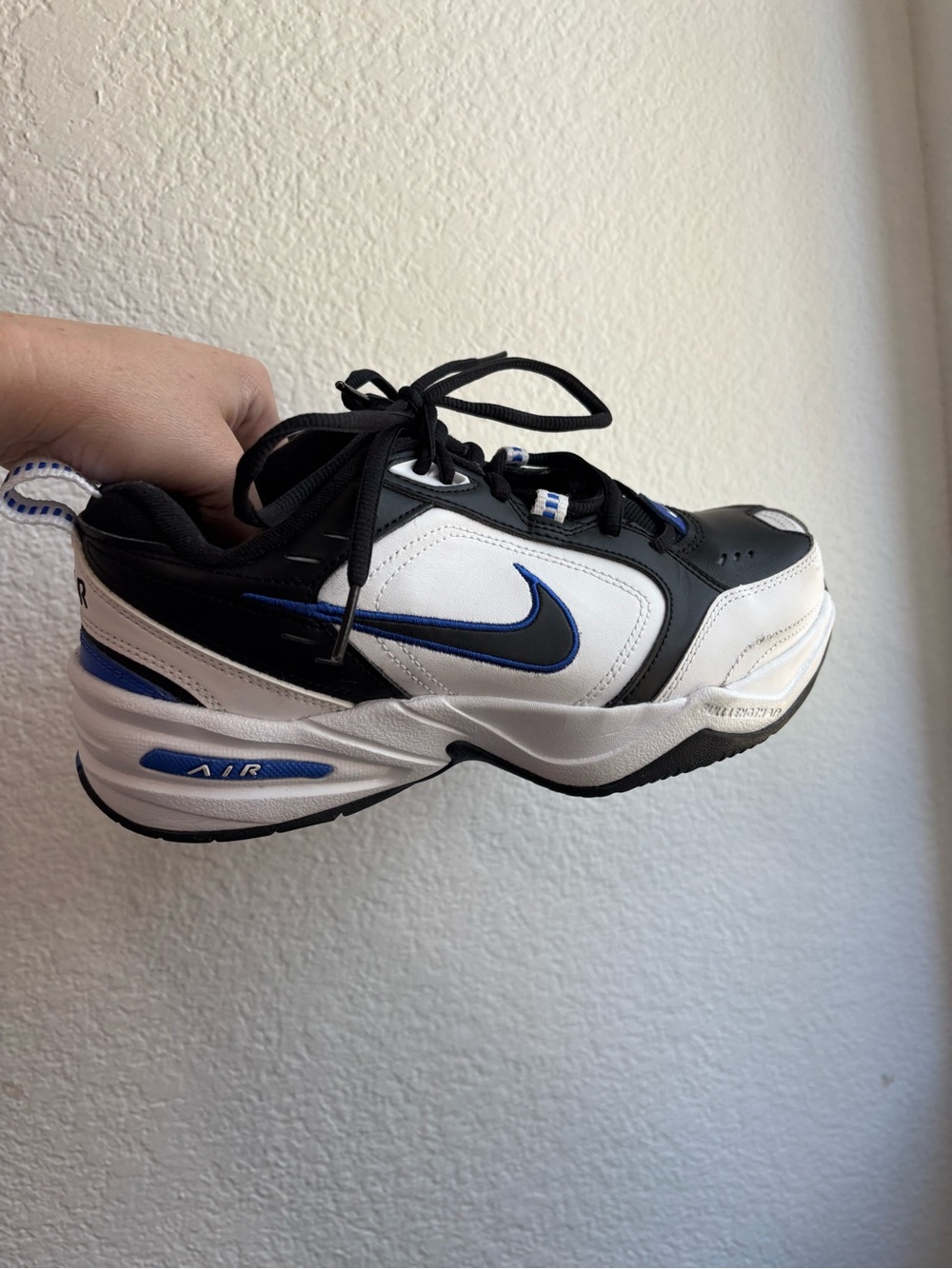 Nike  Monarch IV Mens Chunky Trainer White Black Blue Size 6.5 W